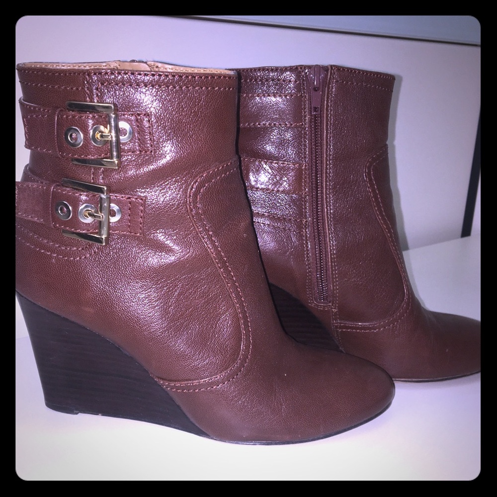 Leather heeled booties